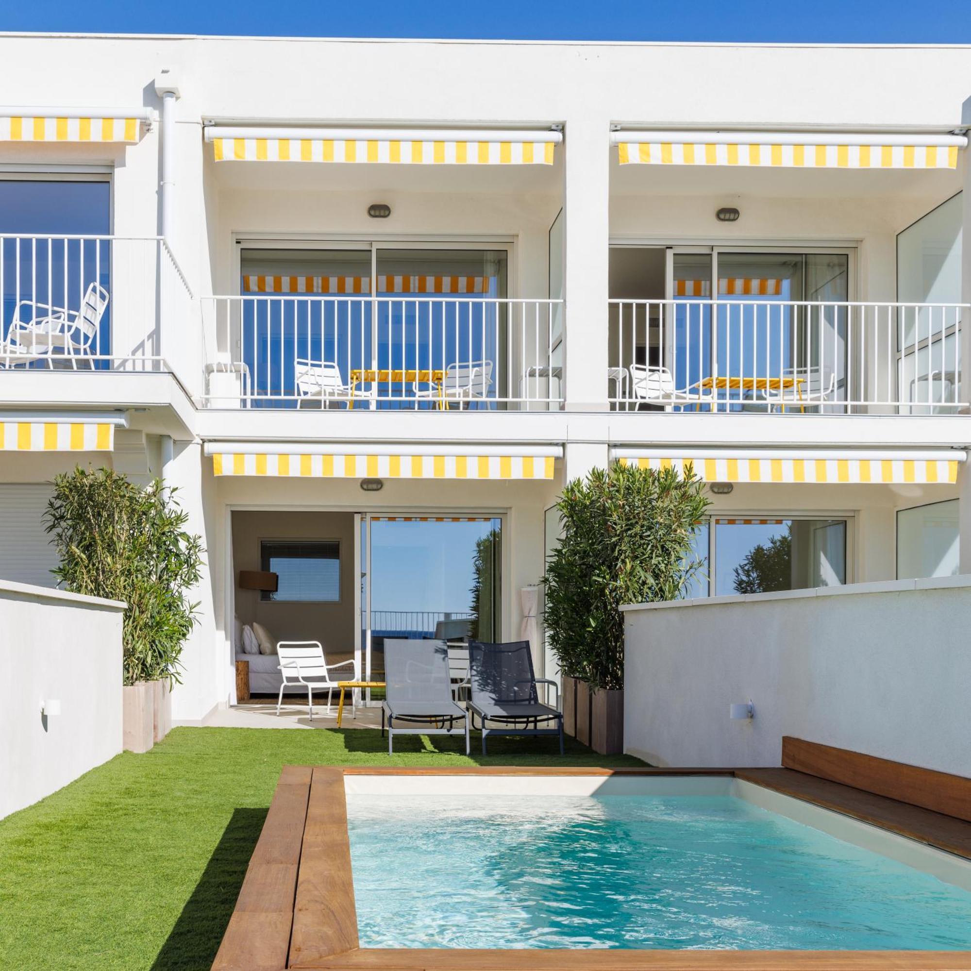 Belle Vue Hotel Cavalaire-sur-Mer Exteriör bild