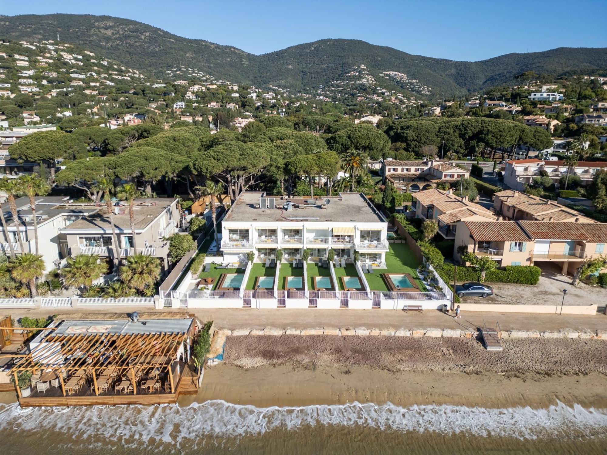 Belle Vue Hotel Cavalaire-sur-Mer Exteriör bild